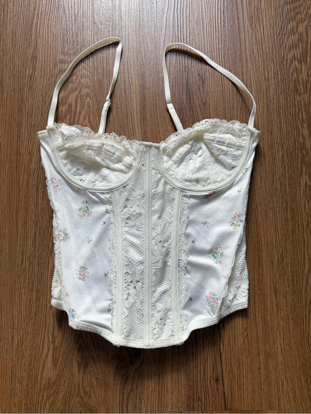 NWT Forever 21 Cream Floral Lace Bustier Camisole